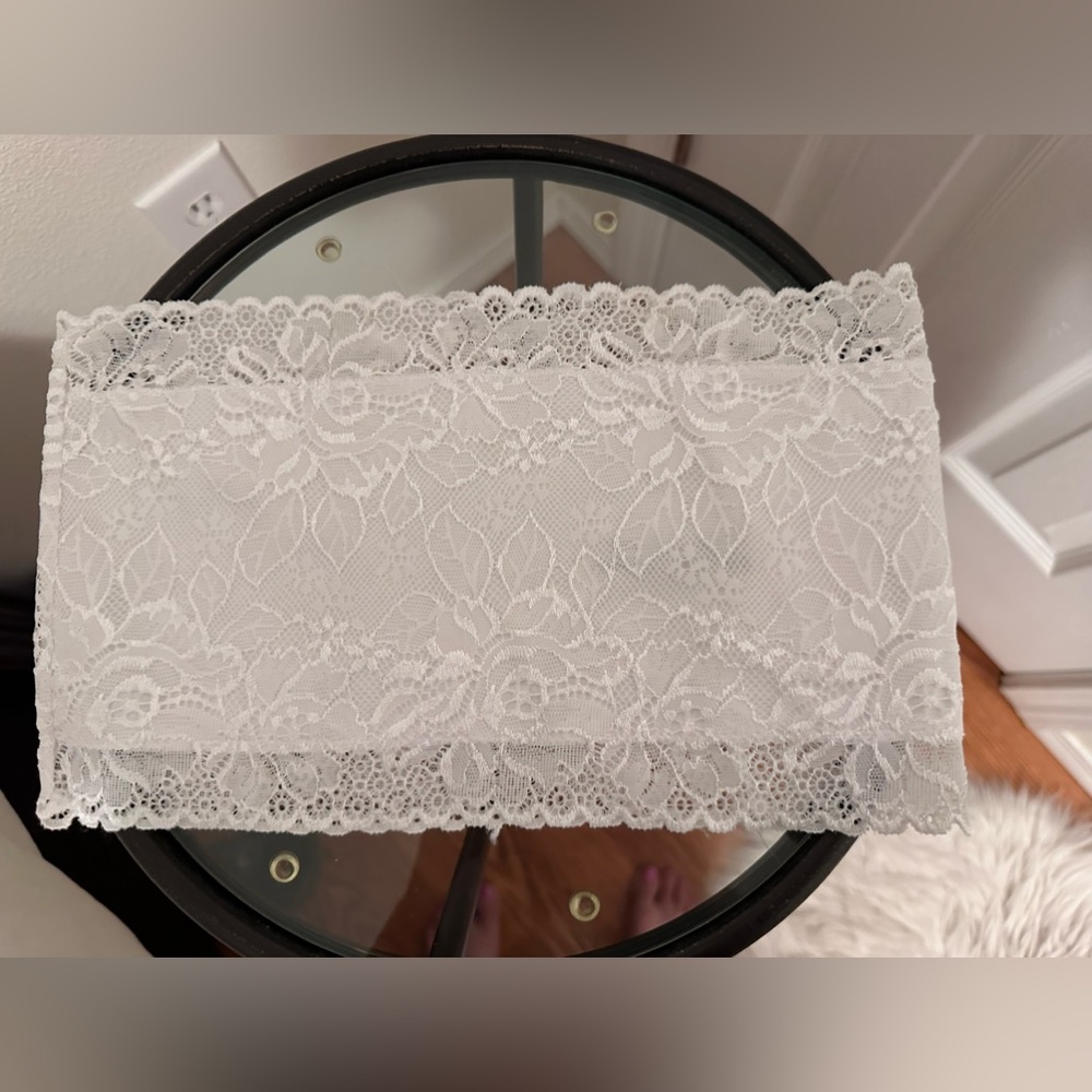 Lace Strapless Bandeau